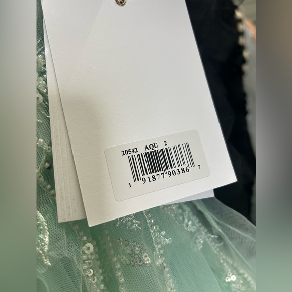 MAC DUGGAL 20542 NWT Strapless Corset Detail Tulle Layered Gown - Picture 6 of 11